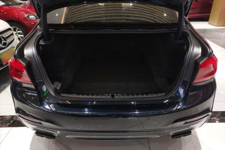 Used BMW 5 Series 2019 525Li M Sport Package
