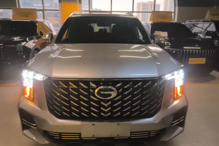 Used GAC Trumpchi GS8 2022 Linghang Series 2.0 TGDI Two-Wheel-Drive Luxury Smart Connectivity Version (7 Seats)
