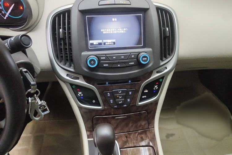 Used Buick LaCrosse 2013 2.4L SIDI Leading Comfort Version
