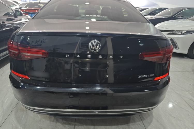 Used Volkswagen Passat 2019 330TSI Elite Edition China VI
