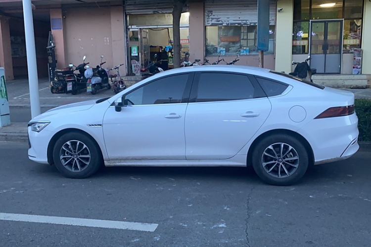 Used BYD Qin PLUS 2024 HONOR Edition DM-i 55KM Leading Model
