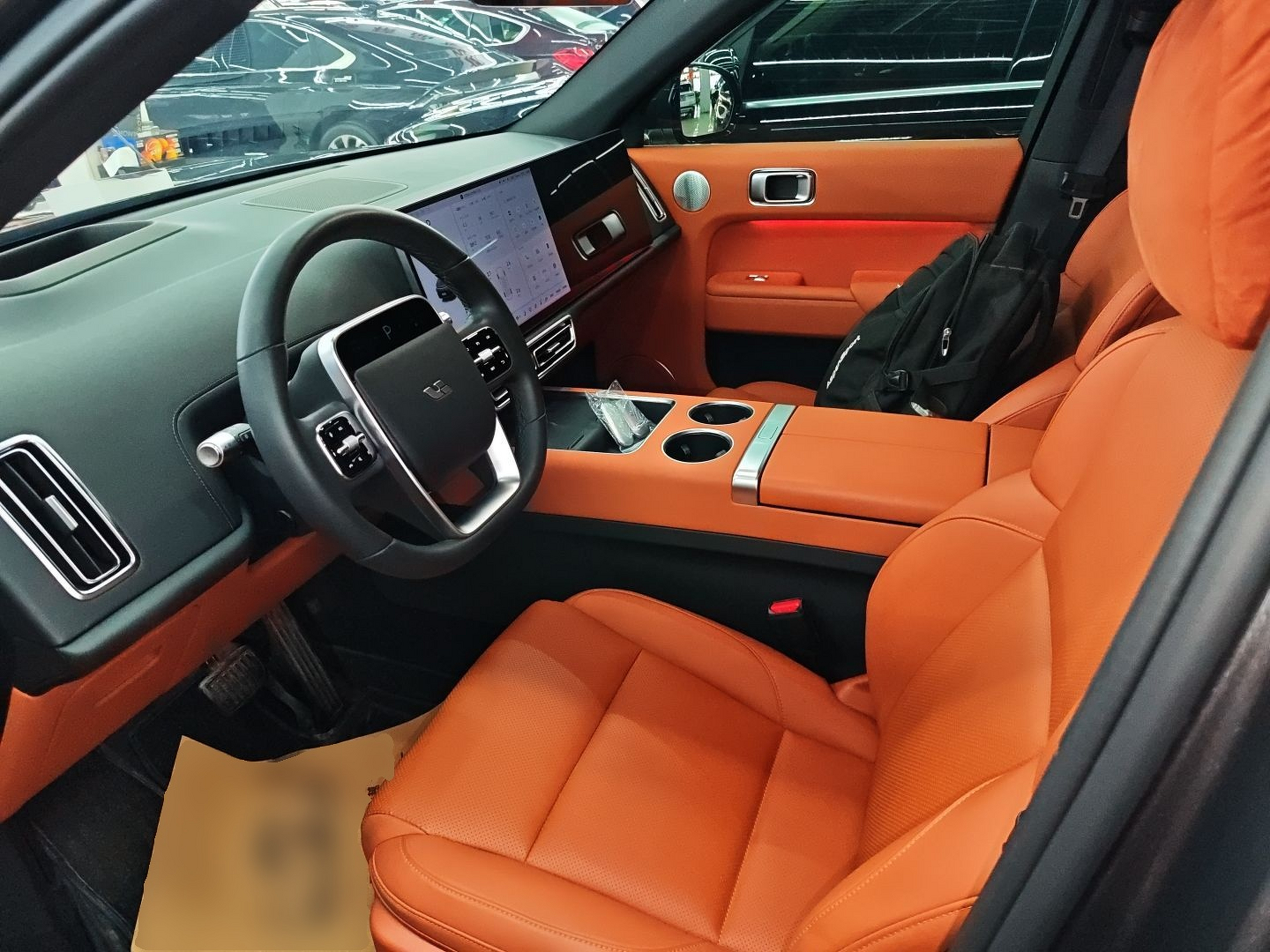 المقاعد الأمامية داخل السيارة