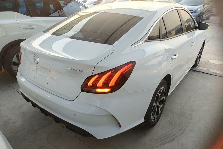 Used MG 5 2022 180 DVVT CVT Youth Style Edition
