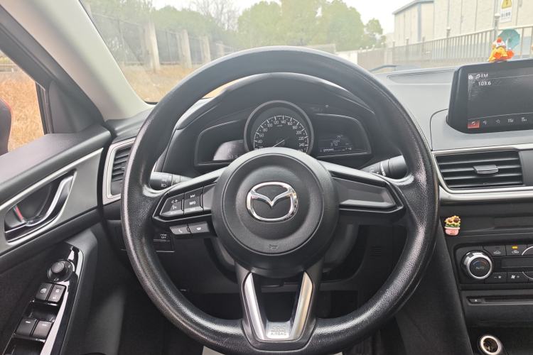 Used Mazda Mazda 3 Axela 2017 Sedan 1.5L Automatic Luxury Model Emission Standard China V
