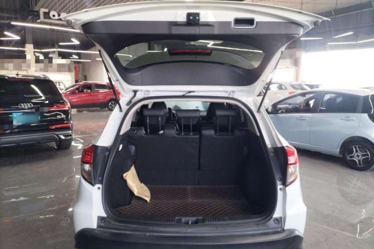 Used Honda Vezel 2020 1.5L CVT Pioneer Edition