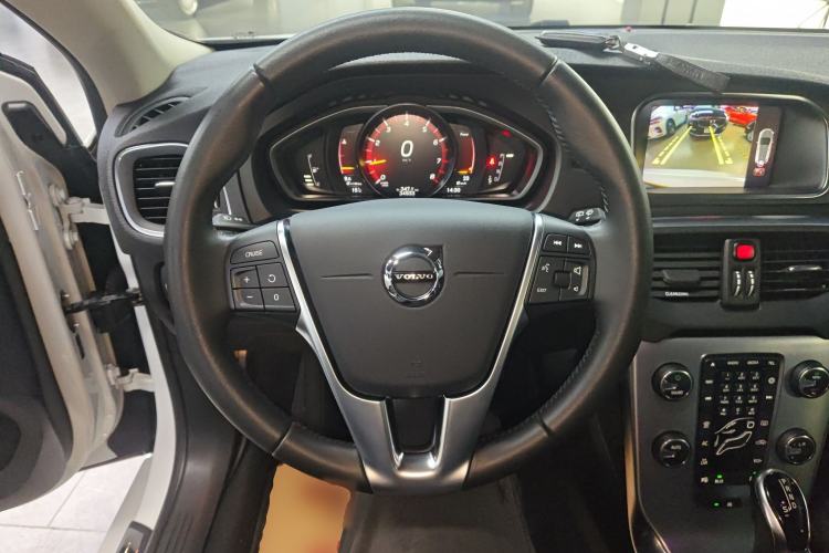 Used Volvo V40 2018 T3 Zhiya Edition