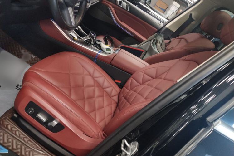 Used BMW X5 2022 Restyled xDrive 30Li Luxury Version M Sport Package
