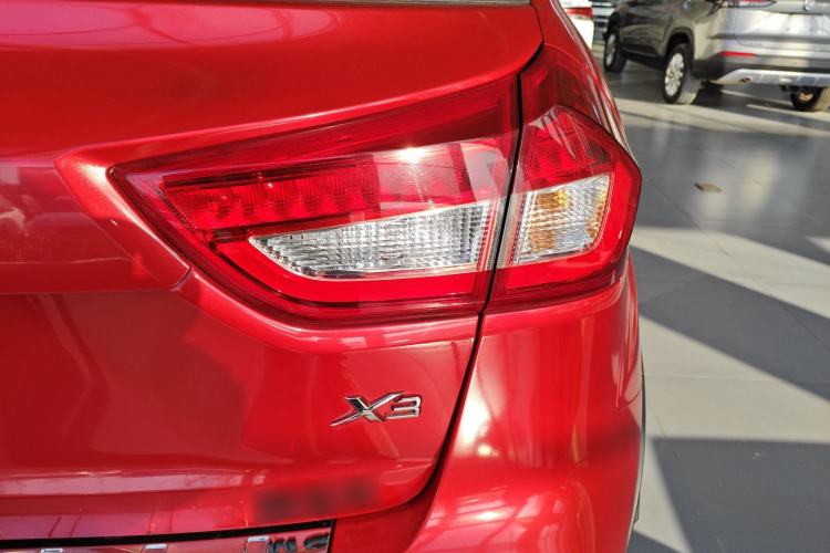 Used Geely Auto Vision X3 2017 1.5L Manual Luxury Model
