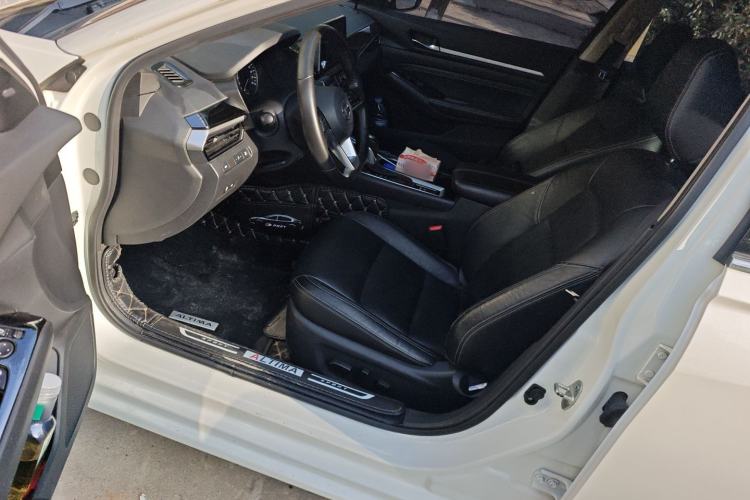 Used Nissan Teana 2019 2.0L XL Upper SmartDrive Version
