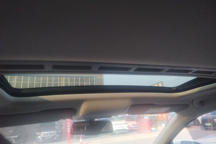 Used Volkswagen Santana 2015 1.6L Manual Comfort Edition
