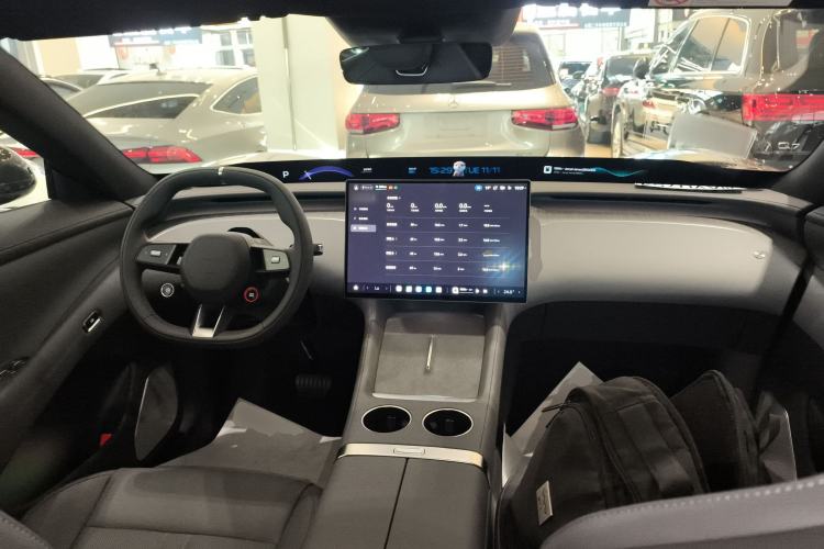 Used  YU7 2025 Ultra-Long Range All-Wheel Drive Pro Version