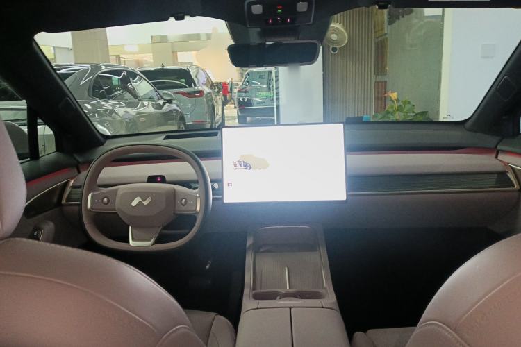 Used ONVO L60 2024 60 kWh Rear-Drive Version