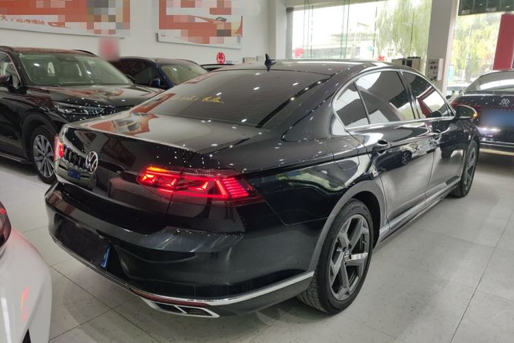 Used Volkswagen Magotan 2023 2 Million Units Commemorative Edition 330TSI DSG Luxury Version
