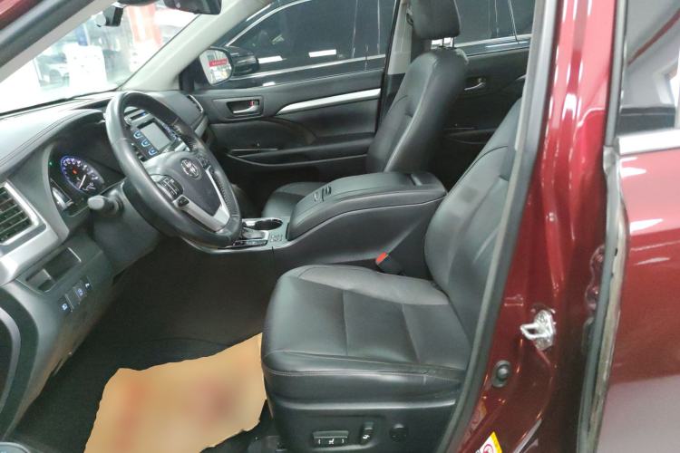 Used Toyota Highlander 2018 2.0T Four-Wheel Drive Luxury Edition 7 Seats China V Emission Standard
