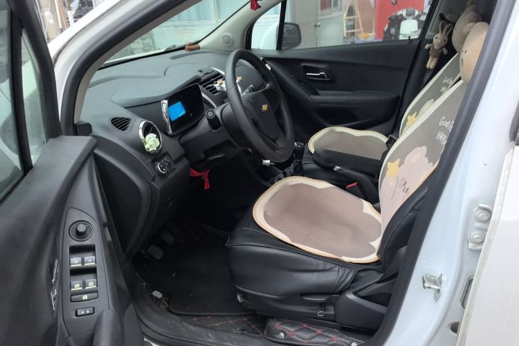 Used Chevrolet Trax 2016 1.4T Manual Two-Wheel Drive Comfort Version with Sunroof