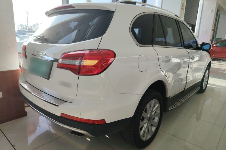 Used Haval H8 2015 2.0T two-wheel drive Comfort trim level
