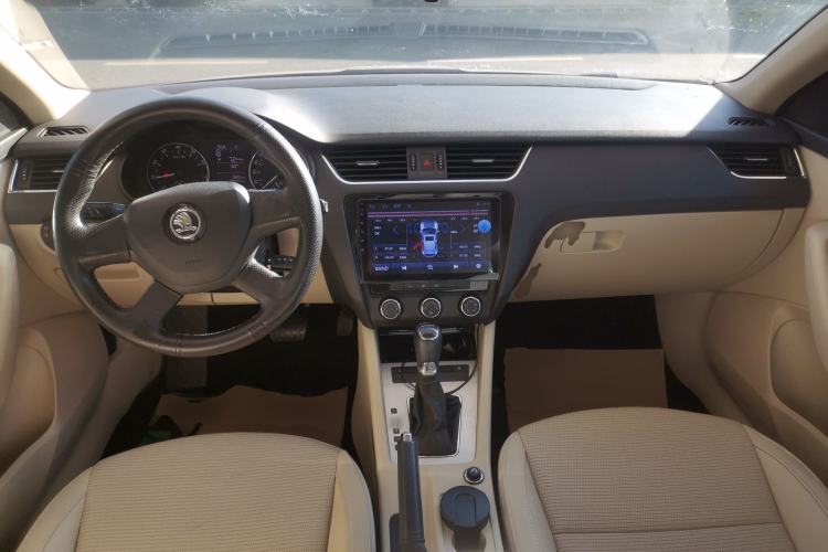 Used Skoda Octavia 2015 1.6L Automatic Yijie Edition
