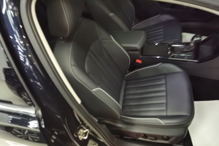 Used Volkswagen Passat 2023 Revised 330TSI Elite Edition
