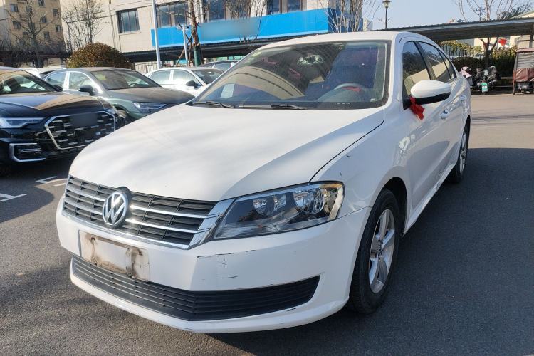 Used Volkswagen Lavida 2013 Revised Classic 1.6L Automatic Fashion Edition
