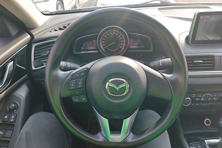 Used Mazda Mazda 3 Axela 2016 Sedan 1.5L Automatic Luxury Model
