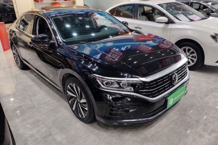 Used Volkswagen Passat 2023 330TSI Prestige Edition
