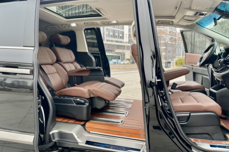 Used Honda Elysion 2019 2.0L Hybrid Supreme Edition