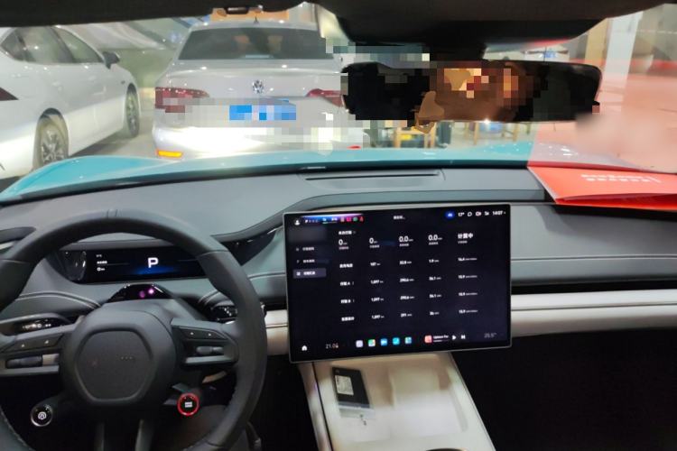 Used  SU7 2024 Rear-Drive Long-Range Intelligent Driving Version
