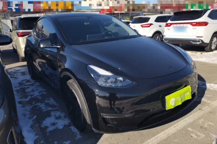 Used Tesla Model Y 2023 Long-Range All-Wheel-Drive Version
