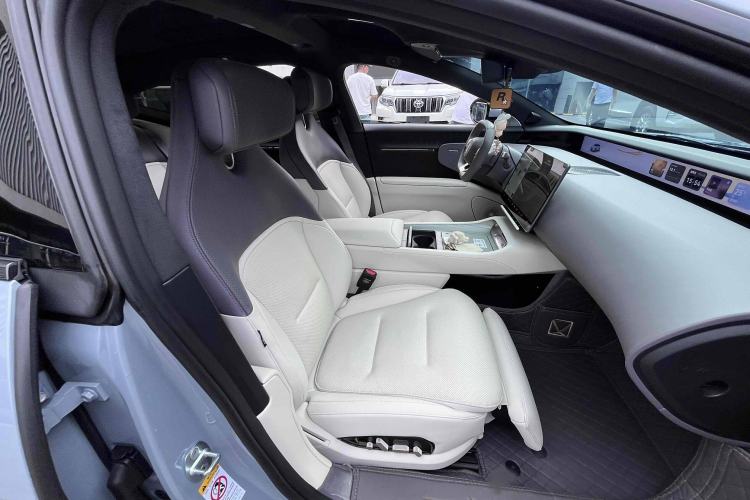 Used  12 2023 650 Three-Laser Four-Wheel Drive Performance Edition
