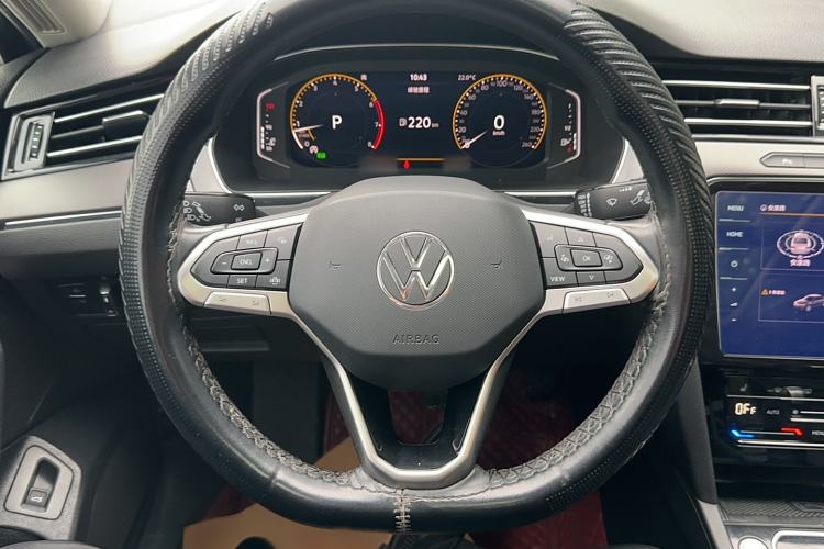 Used Volkswagen Magotan 2021 330TSI DSG 30th Anniversary Edition
