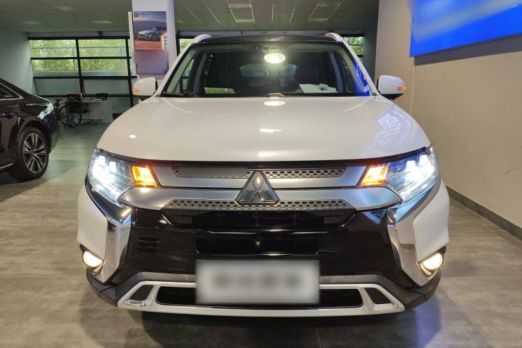 Used Mitsubishi Outlander 2020 2.4L 4x4 Zhi Xiang Edition 5 Seats
