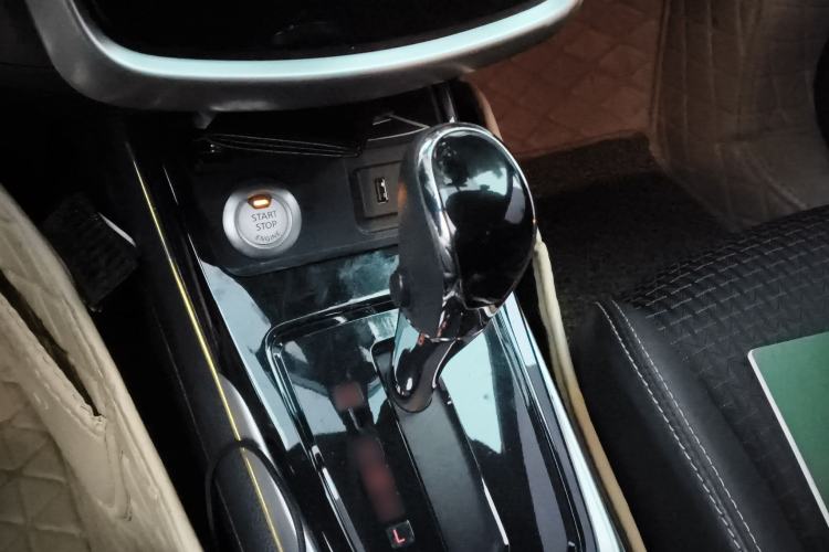 Used Nissan Tiida 2019 1.6L CVT Smart Enjoyment Version China VI Standard
