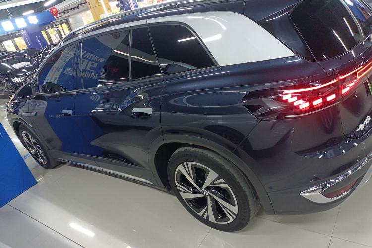 Used Volkswagen ID.6 CROZZ 2022 Long-Range PRO Edition
