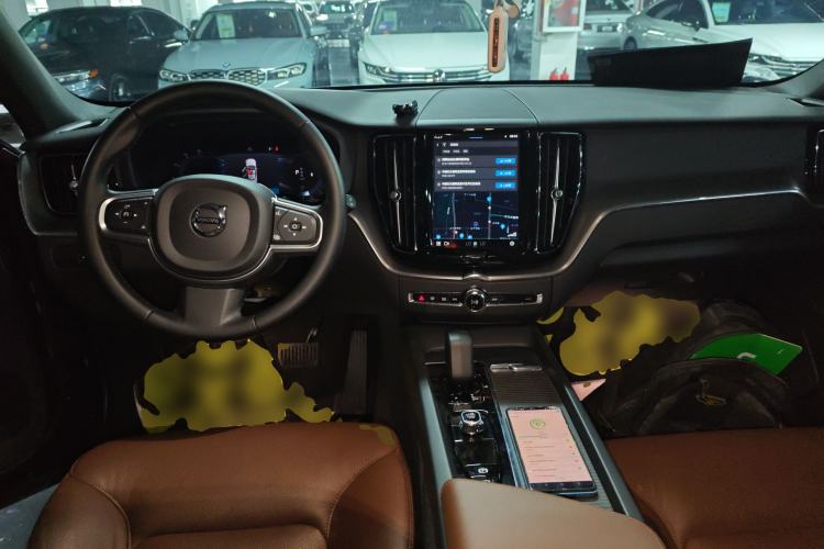 Used Volvo XC60 2025 B5 4x4 Smart Luxury Edition
