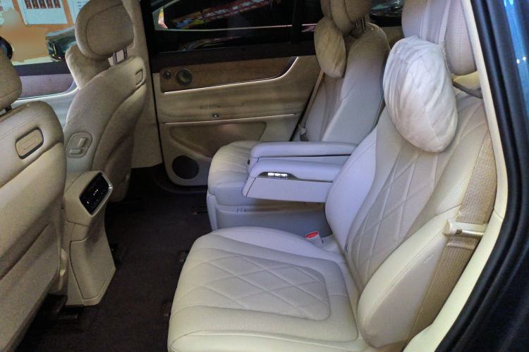 Used Hima AITO M9 2024 Range-Extended Ultra Version 42 kWh 6-Seater Model
