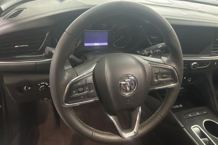 TDK.VehicleDetails.img