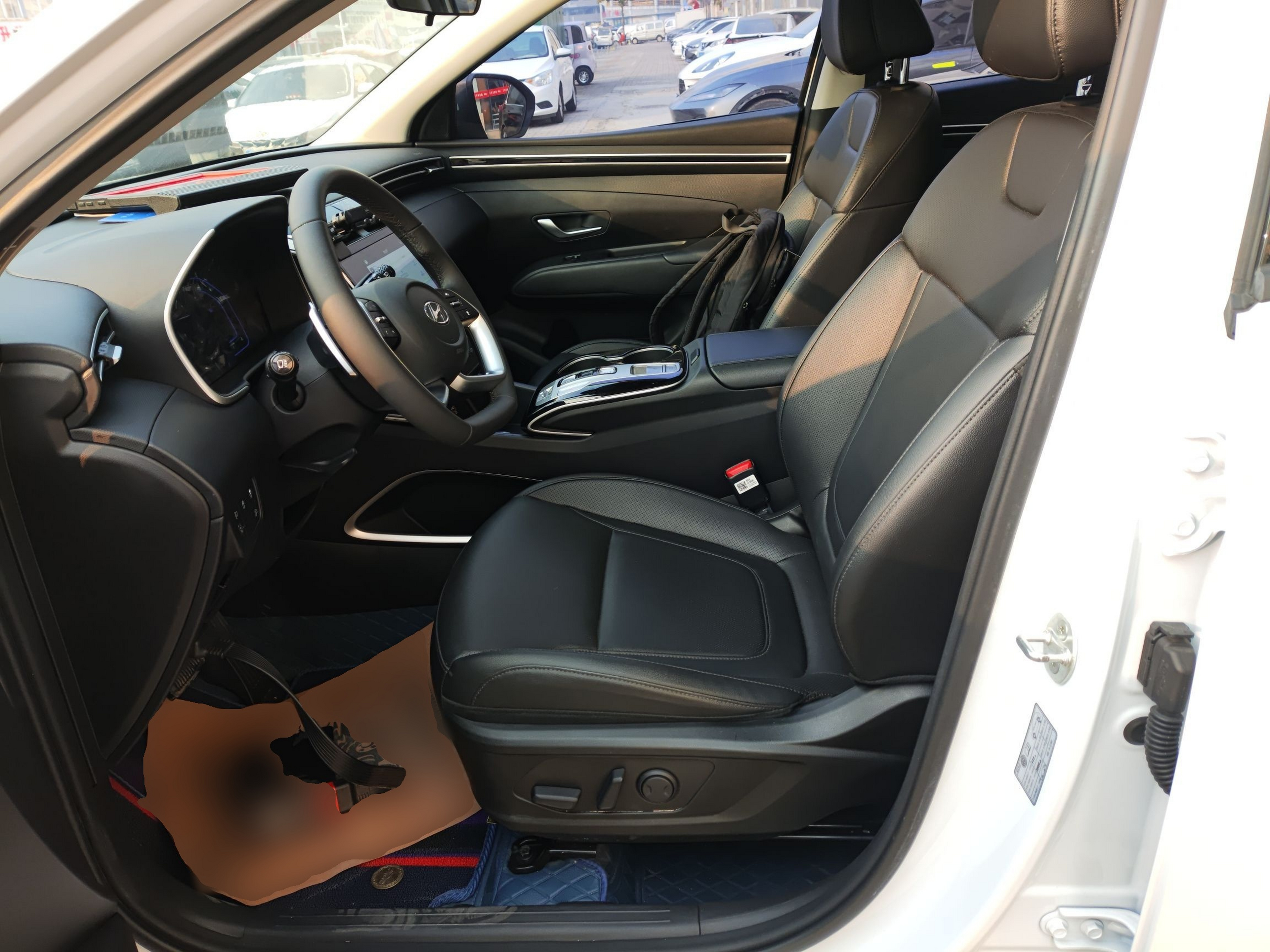 Переднее сиденье в автомобиле