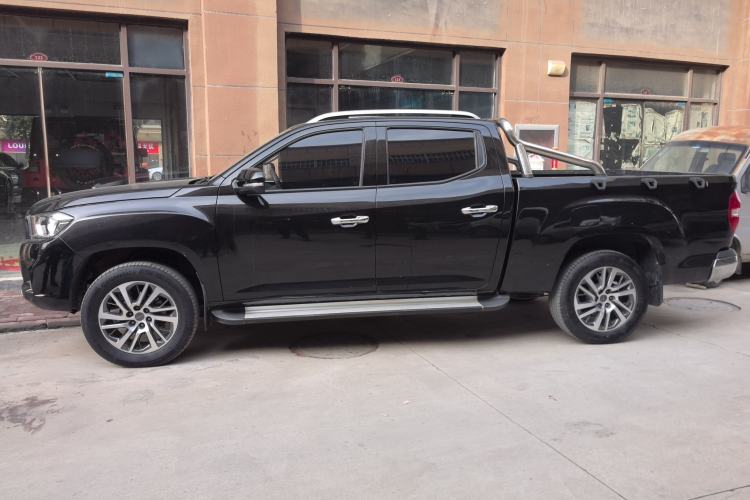 Used SAIC MAXUS T70 2020 2.0T Diesel Manual Two-Wheel Drive Australian Version with Long Bed and High Ground Clearance
