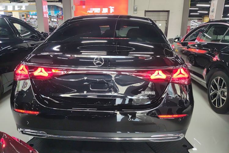 Used Mercedes-Benz E-Class New Energy 2024 E 350 e L Plug-in Hybrid Sedan
