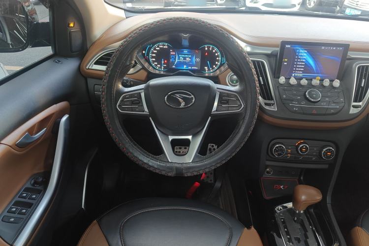 Used Soueast DX7 2015 1.5T Automatic Prestige Model
