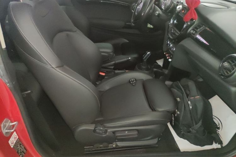 Used  MINI 2019 1.5T COOPER Classic Edition
