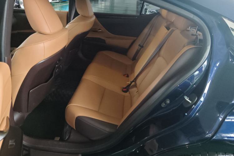 Used Lexus ES 2020 200 Excellence Edition