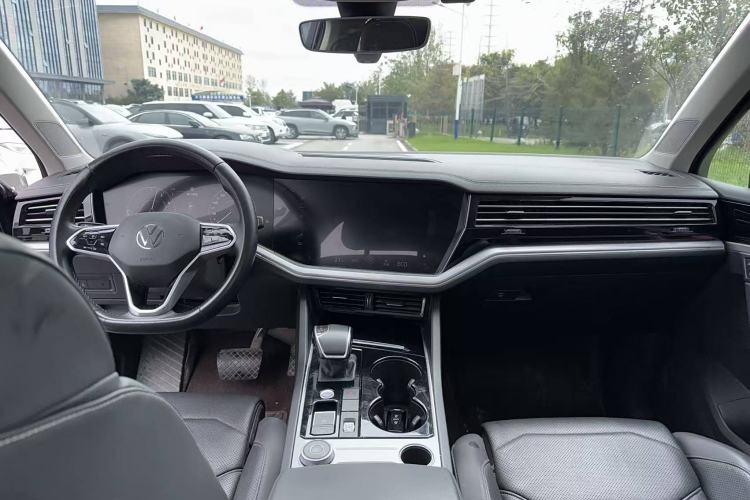 Used Volkswagen Touareg New Energy 2021 eHybrid
