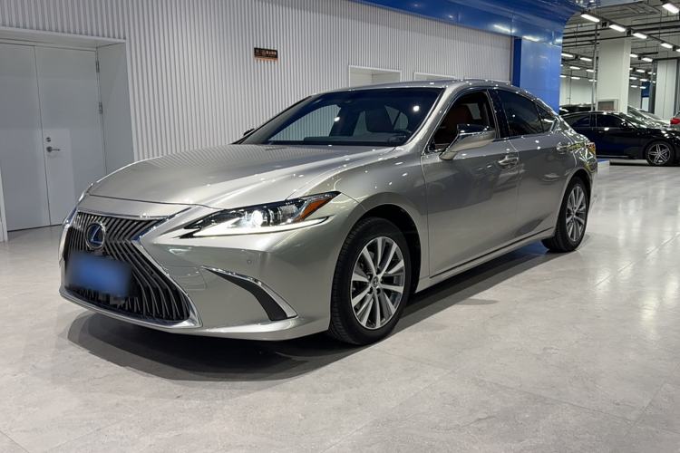 Used Lexus ES 2020 200 Excellence Edition
