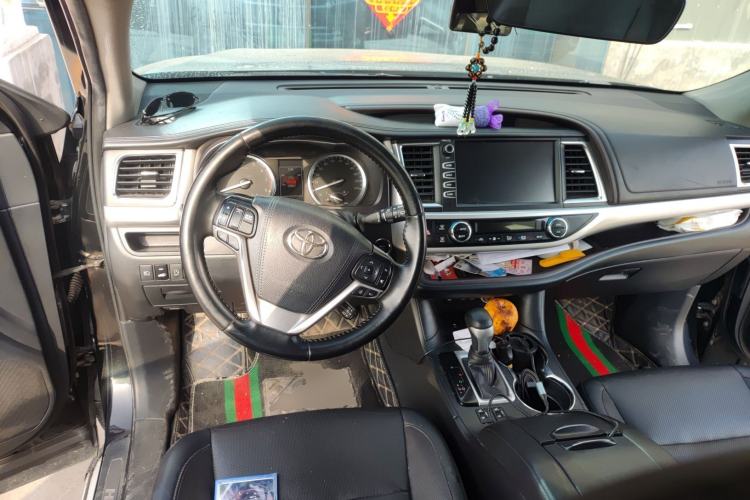 Used Toyota Highlander 2018 2.0T Four-Wheel Drive Luxury Version 7 Seats China VI Standard
