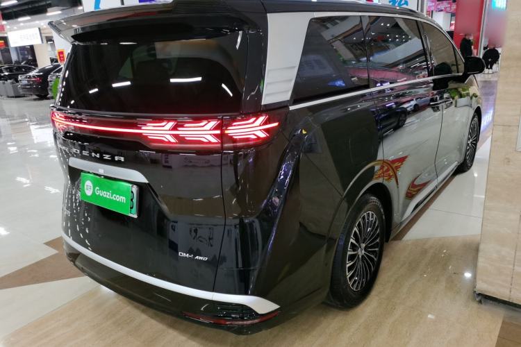 Used Denza D9 2022 DM-i 970 Four-Wheel Drive Flagship Model
