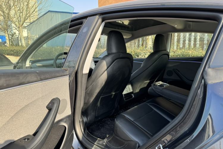 Used Tesla Model 3 2023 Rear-Wheel-Drive Version
