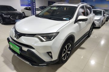 Used Toyota RAV4 2016 2.0L CVT Two-Wheel Drive Fashion Edition China V Standard