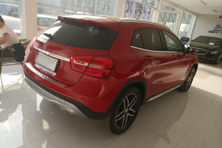 Used Mercedes-Benz GLA 2015 GLA 220 4MATIC Fashion Model