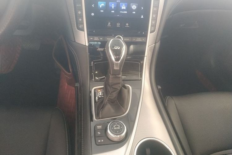 Used Infiniti Q50L 2018 2.0T Enjoyment Version China VI Standard